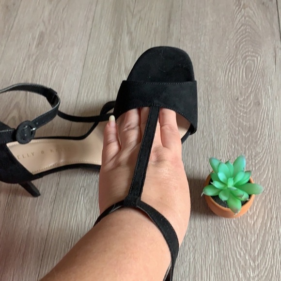 Kelly & Katie Conradd 8M New - Picture 13 of 15